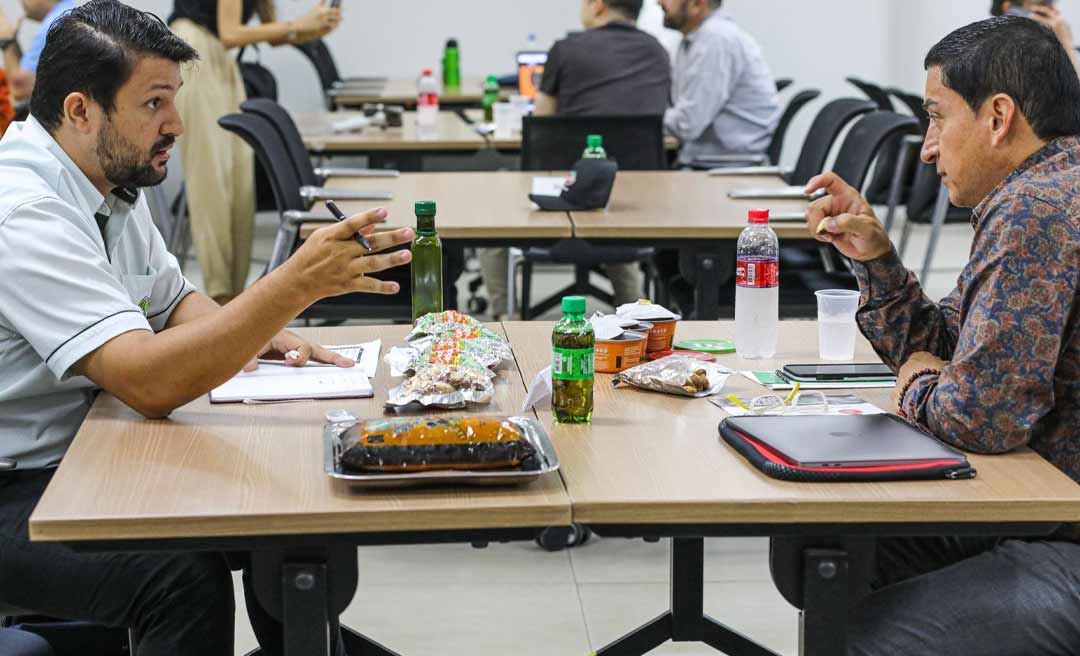 Cooperacre participa da Rodada de Negócios do Exporta mais Amazônia e expõe produtos para compradores de 14 países