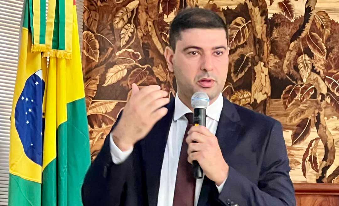 Nicolau Júnior manifesta apoio e solidariedade ao governo Gladson, alvo de pedido de afastamento do cargo