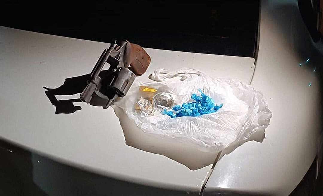 Polícia Militar apreende arma de fogo e prende foragido da justiça em Porto Acre