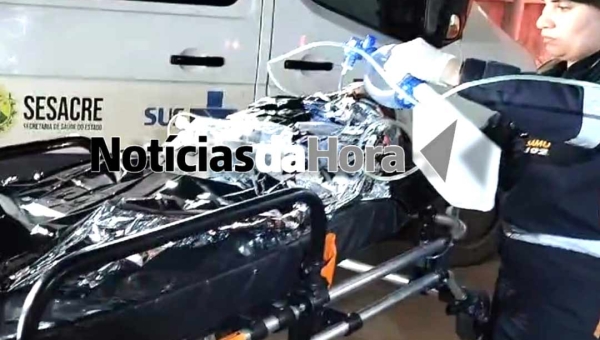 Criança de 4 anos cai na piscina e é salva pelo pai no Chico Mendes