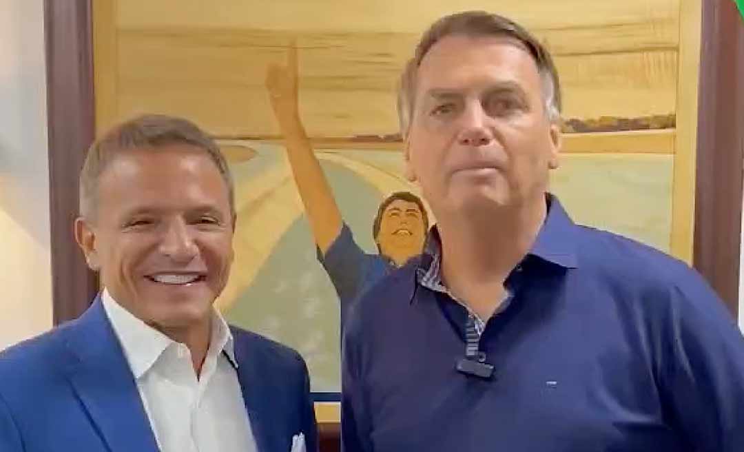 Bolsonaro confirma chegada ao Acre no dia de seu aniversário e será recepcionado com bolo no aeroporto