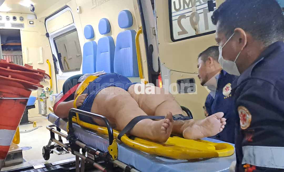 Motorista perde o controle, carro colide contra poste e mulher fica em estado grave após acidente na estrada de Porto Acre