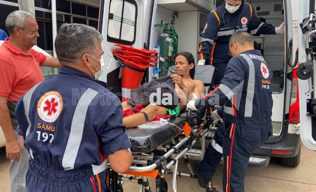 Mulher tem surto psicótico, ataca marido e o esfaqueia na barriga, no Montanhês