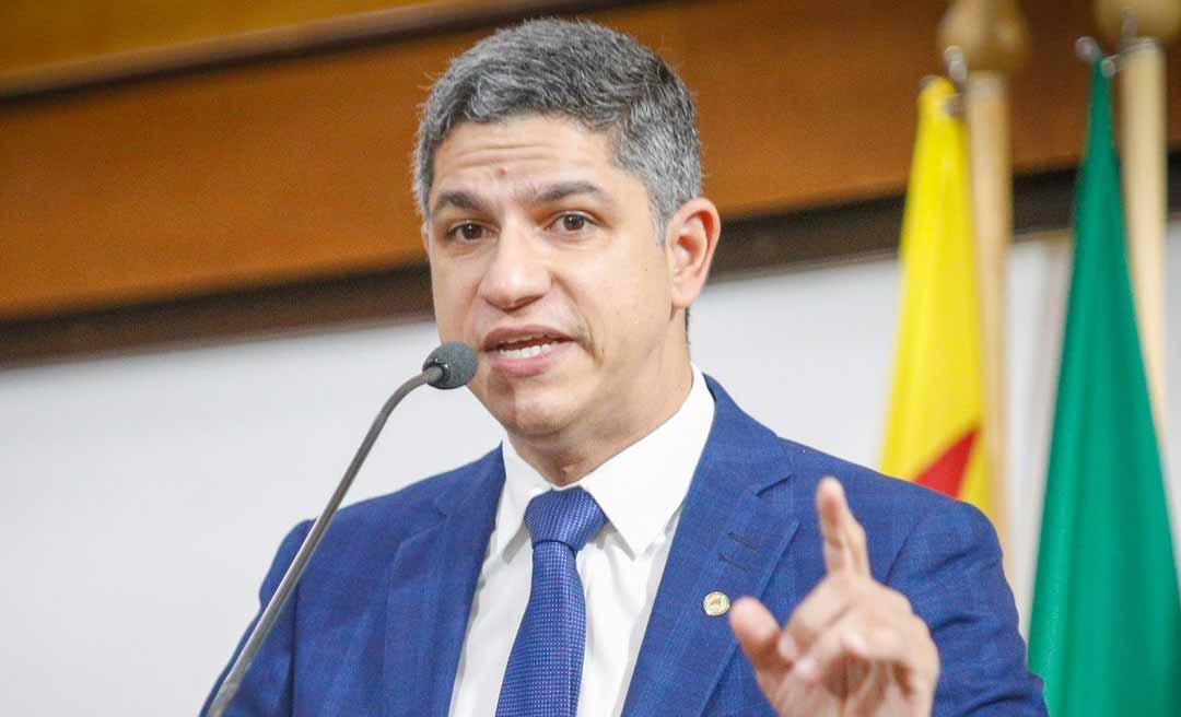 Calegário denuncia pagamento a terceirizadas que estão com dívidas trabalhistas