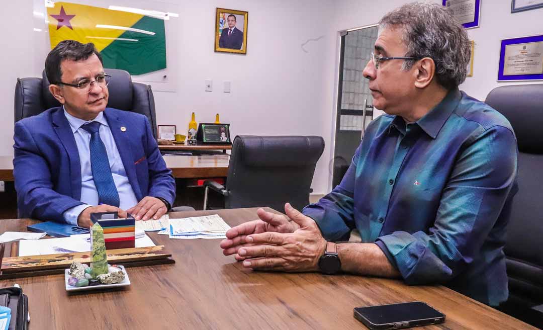 Gonzaga se reúne com DNIT para tratar da reconstrução da BR-364 e obras na ponte em Tarauacá atingida por erosão