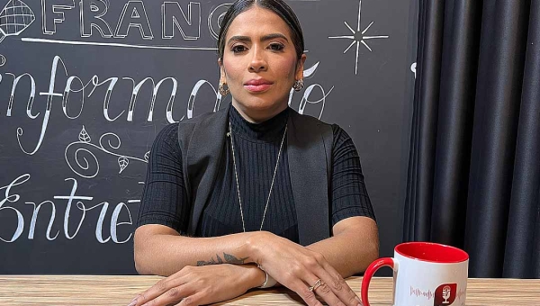 Odontóloga Especializada em Harmonização Facial Compartilha Experiência em Podcast