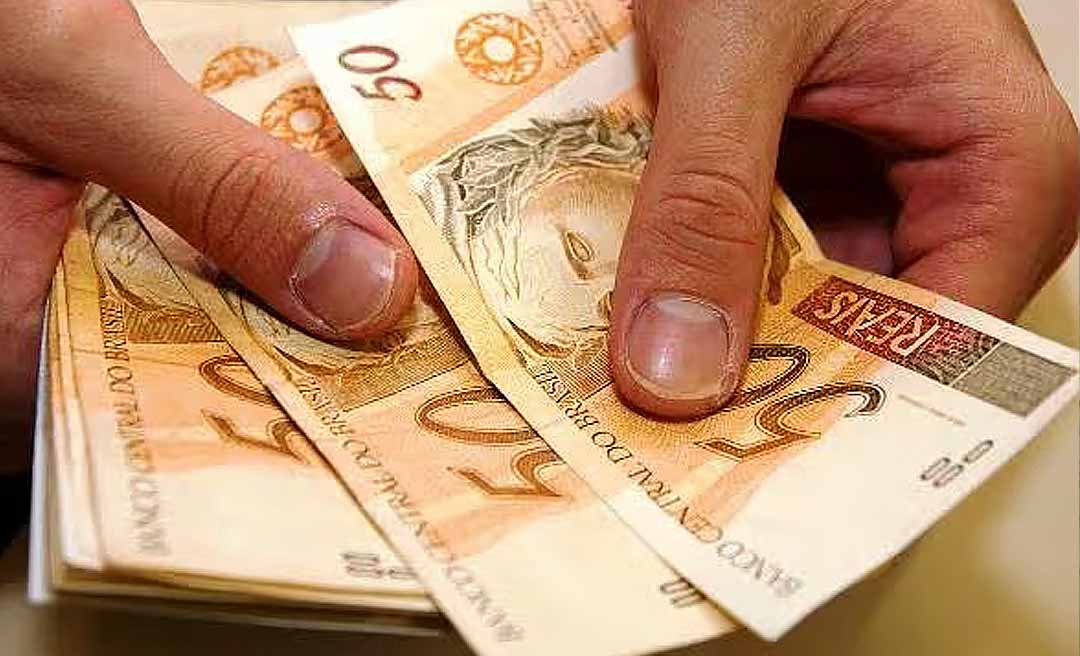 Governo do presidente Lula propõe salário mínimo de R$ 1.502 em 2025