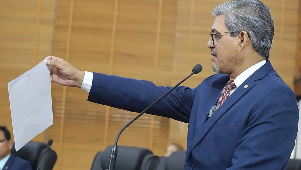 Edvaldo apresenta PDL para sustar destituição de diretora e coordenadora de ensino da Escola Armando Nogueira: “oportunizar o direito de defesa”