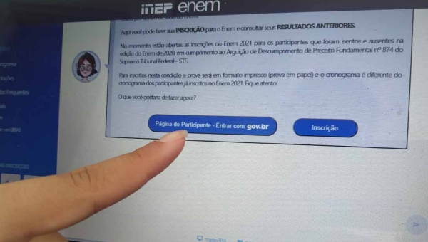 Participantes do Pé-de-Meia já podem solicitar isenção no Enem 2024
