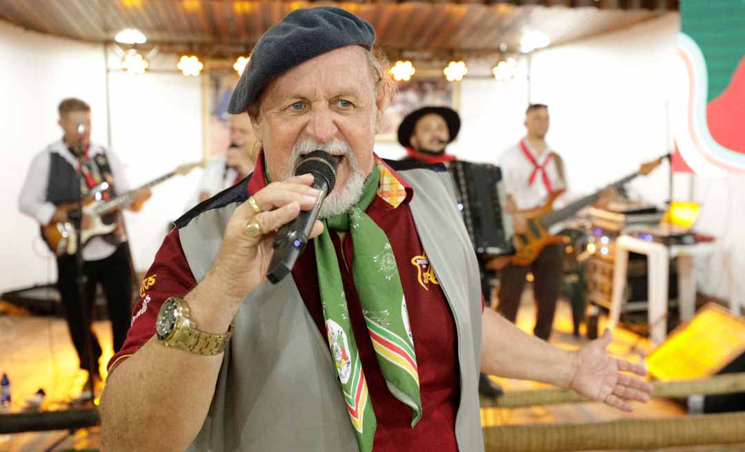 Evento em comemoração dos 50 anos do CTG Coronel Plácido de Castro celebra história e homenageia fundadores