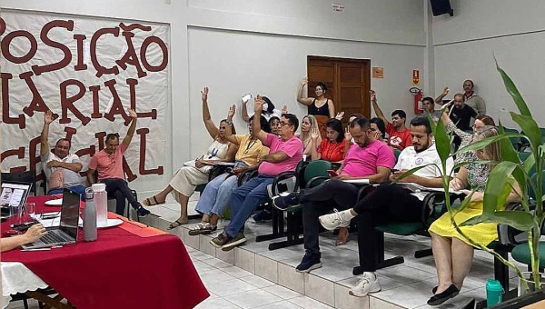 Professores da Ufac batem o martelo e entram em greve a partir do dia 2 de maio