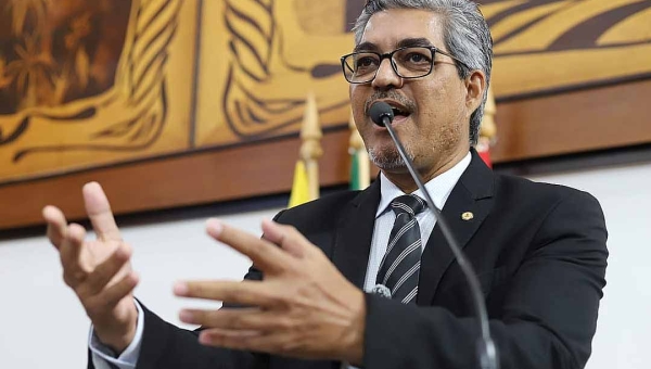 Com nova reforma administrativa e LDO prestes a entrar na Aleac, Edvaldo conclama servidores a ficarem mobilizados durante o mês de maio