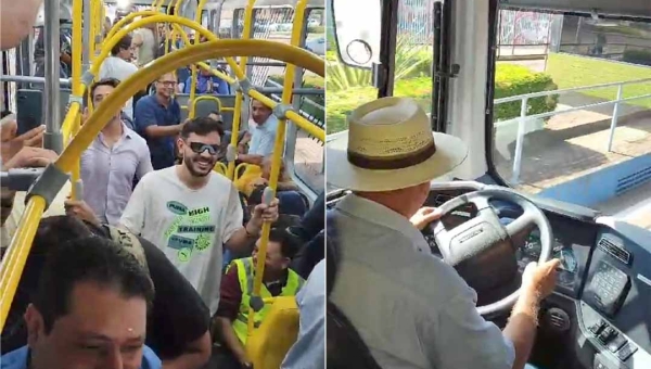 Sob aplausos de aliados, Bocalom dirige ônibus elétrico da prefeitura ao Terminal Urbano