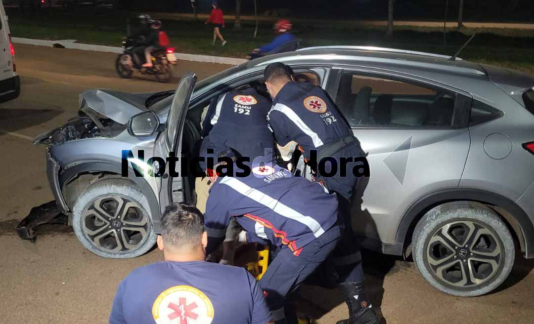 Na Capital, idoso fica gravemente ferido após perder controle de veículo e bater em árvore