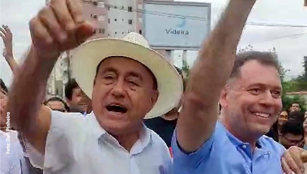 Bocalom se empolga na sede do PP e fala em ser reeleito no primeiro turno