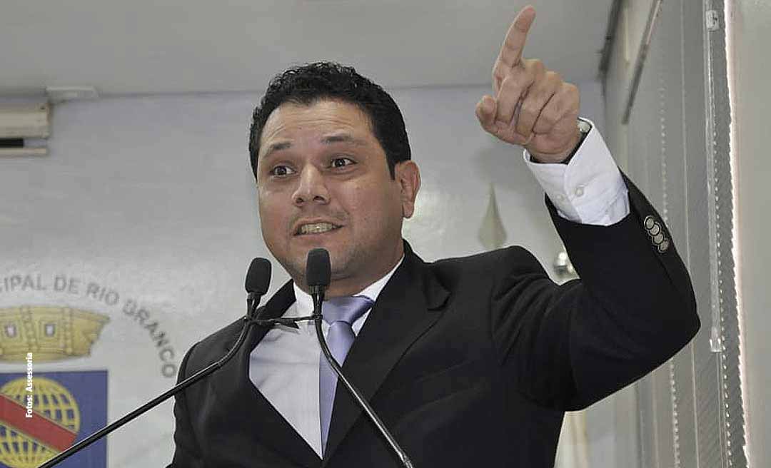 Vereador cria campanha "Deixe Nossas Crianças em Paz"; ele apresentará PL proibindo participação de menores na Parada Gay