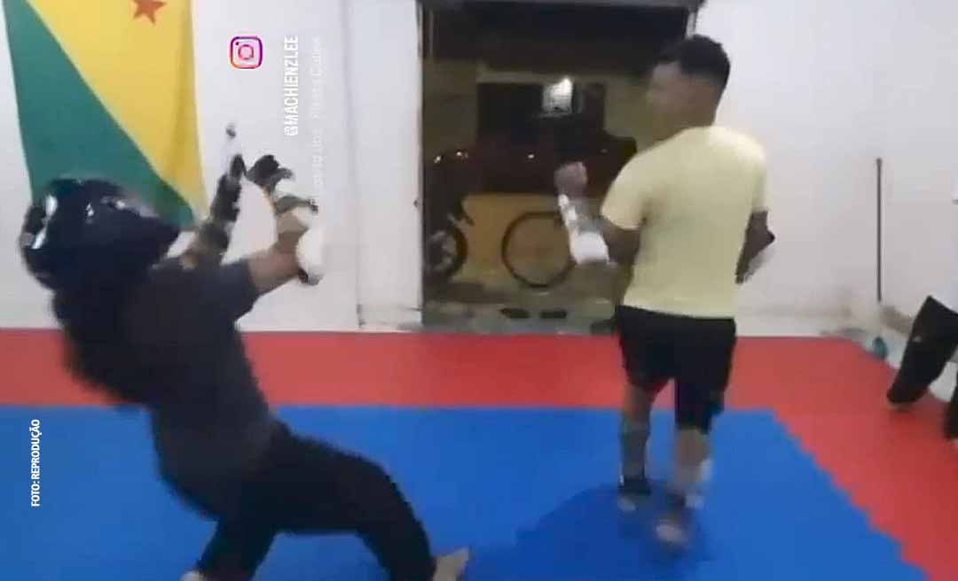 Mestre de taekwondo posta vídeo dando chute no rosto de aluna e gera revolta entre professores; ele diz que é vítima de perseguição