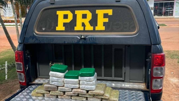 PRF apreende quase 28 kg de cocaína em fiscalização na BR-364 em Acrelândia