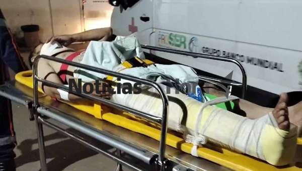 Homem se desequilibra cai de andaime e vai para no PS com fratura