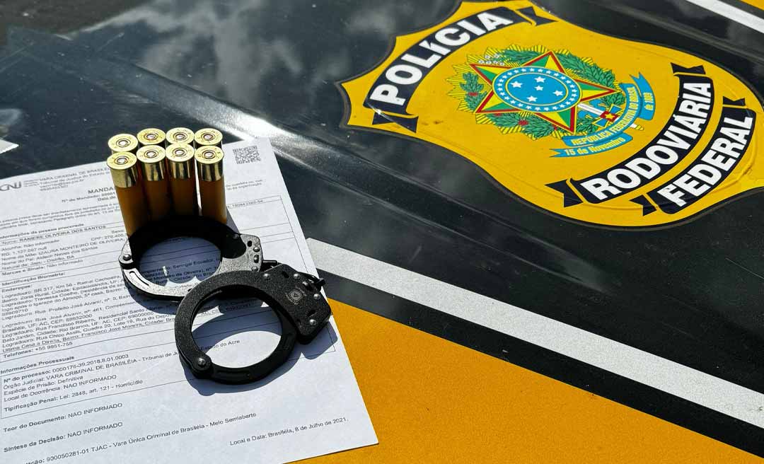 PRF prende homem com mandado de prisão em aberto e pelo crime de porte ilegal de arma de fogo na BR-364