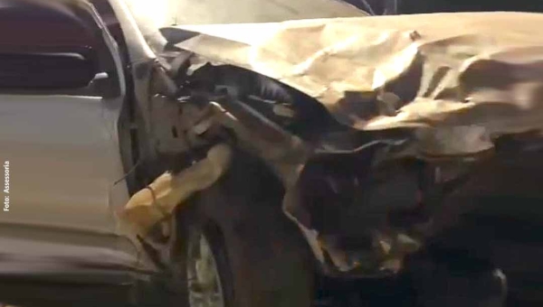 PRF prende quatro pessoas envolvidas em roubo de caminhonete em Rio Branco