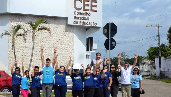 Centro de Atendimento Educacional Especializado Dr Arthur Chalub Leite anexo à Apae RB recebe credenciamento do CEE/AC