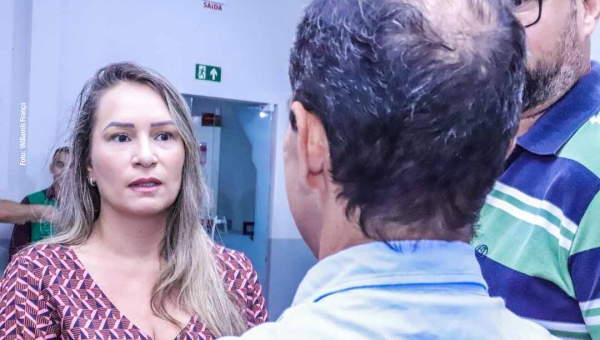 Prefeito Zequinha Lima destaca Janaína Terças como sua possível vice em evento de suinocultura