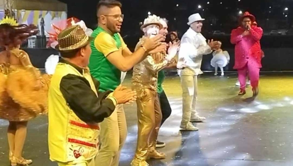 Última noite do Arraial Cultural tem Gladson e Minoru dançando quadrilha
