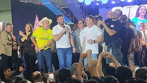 "Eu vou de Bocalom! Vamos juntos ganhar essa eleição no primeiro turno!", diz Gladson durante convenção do PL