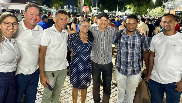 Francisco Piaba é recebido com carinho durante convenção partidária no Sesc Bosque