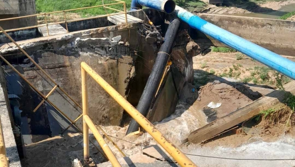 Caixa de sedimentação da ETA II desaba e serviço de distribuição de água de Rio Branco deve piorar