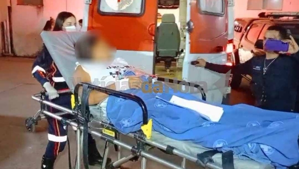 Tentativa de feminicídio em Manoel Urbano: Mulher é esfaqueada pelo Companheiro