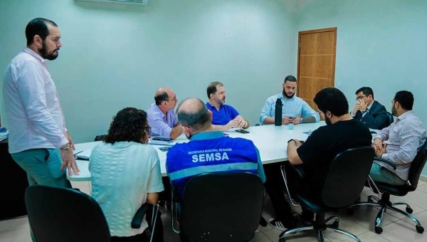 Em reunião, MP discute ação para castração de 600 pets em Rio Branco