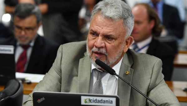 Petecão comemora sanção de nova lei que pune feminicídio com até 40 anos de reclusão e destaca avanços legislativos