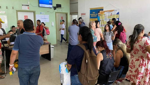 Com apenas dois médicos de plantão, pacientes reclamam de demora em atendimento no PS de Rio Branco