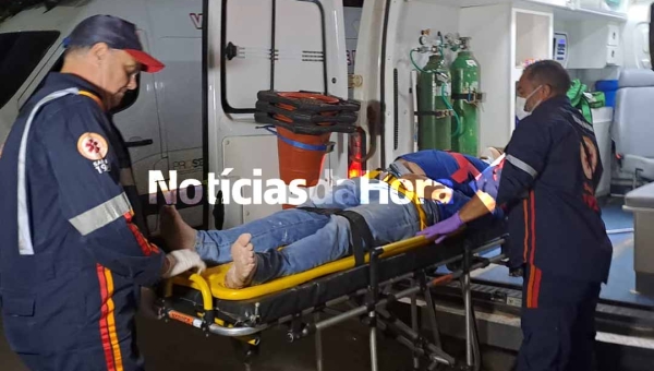 Motociclista perde controle e colide com trator estacionado no bairro Boa União, Baixada da Sobral