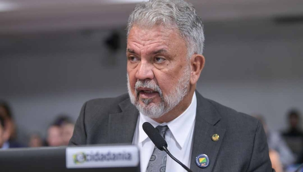 Petecão anuncia mais um pagamento de R$ 3,9 milhões para reforçar abastecimento de água em Rio Branco