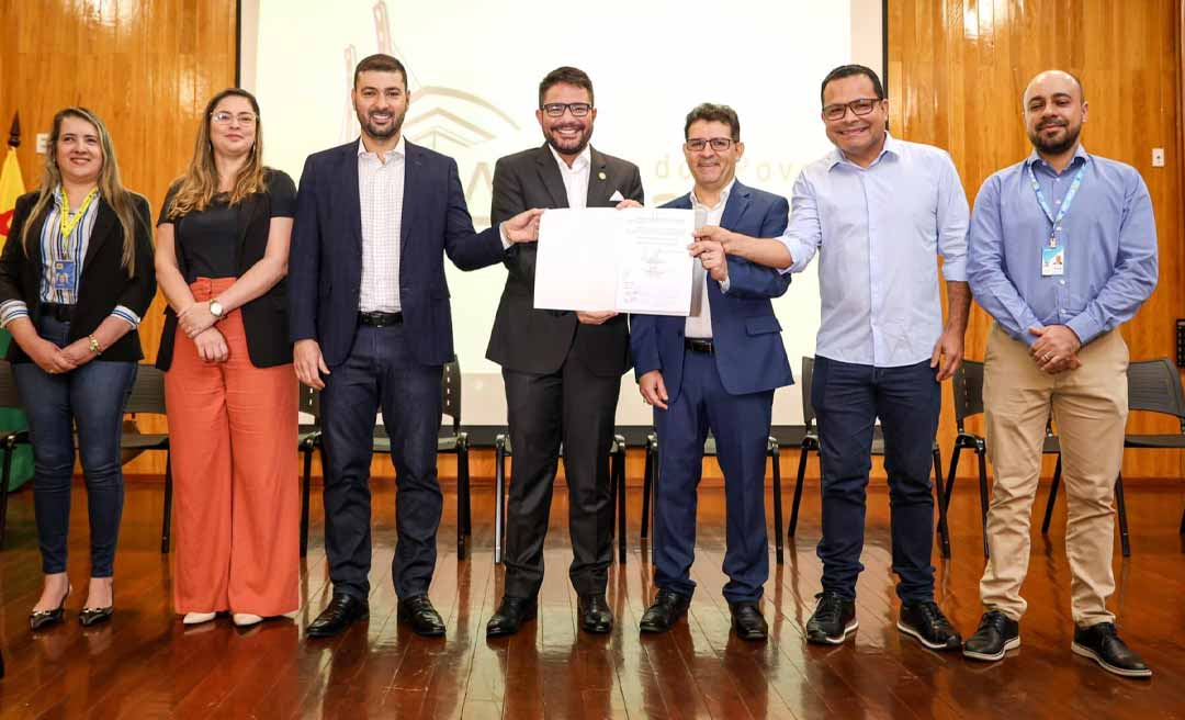 Imac assina portaria para simplificar declaração e beneficiar, inicialmente, 25 mil pequenos produtores do estado