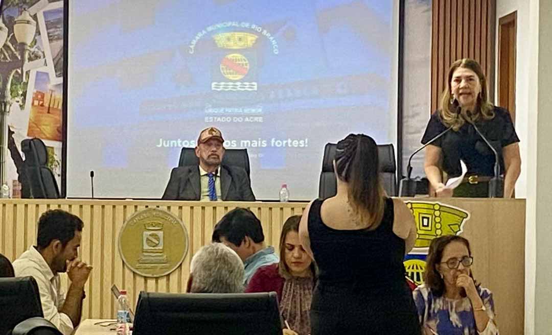 Lene Petecão desabafa sobre eleições e destaca a importância de honrar os colegas de parlamento: “Devem ser valorizados”