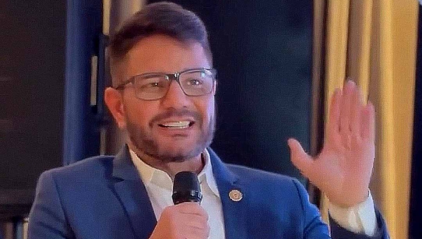 “Todo mundo sabe que sou flamenguista, mas domingo eu sou Santa Cruz do Acre”, diz Gladson sobre jogo de reabertura da Arena da Floresta