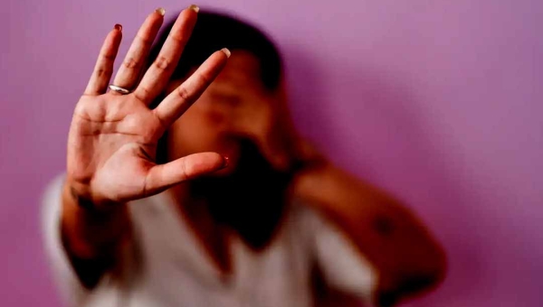 Duas em cada 10 brasileiras já sofreram ameaça de morte de parceiros