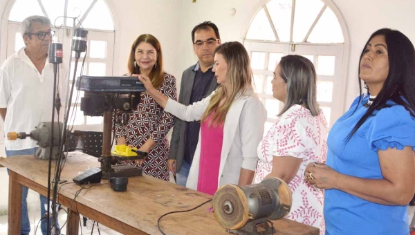 Prefeitura de Rio Branco lança projeto "Joias que Libertam"