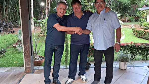 Em reunião na casa de Flaviano, dirigentes decidem que Vagner Sales vai comandar o MDB até agosto de 2025