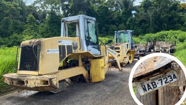 Moradores de bairro em Rio Branco denunciam descarte irregular de máquinas e chassis de caminhões, alguns com placas do governo do Acre