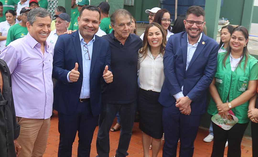 Gladson Cameli e José Bestene entregam obras do Saneacre em Epitaciolândia em clima de festa