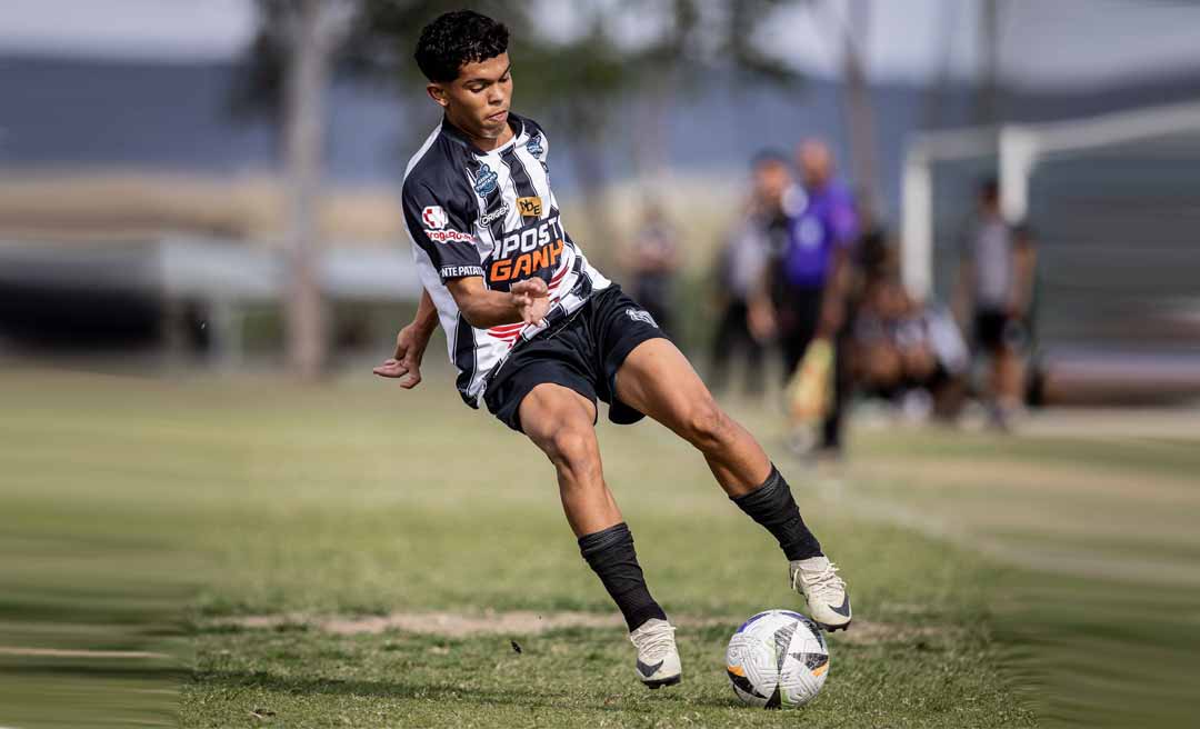 Acreano Gabriel Idalino é apresentado pelo Central-PE e inicia avaliações físicas; jovem é promessa no futebol nacional