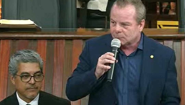 Presidindo à Aleac, Pedro Longo diz que audiência que discute o Orçamento “é o símbolo da democracia”