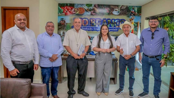 Deputada Meire Serafim envia mais de R$ 10 milhões de emenda parlamentar para Prefeitura de Rio Branco realizar cirurgias no Santa Juliana