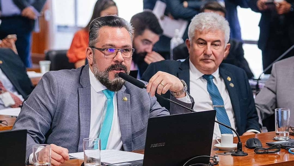 Emenda de Alan Rick garante que “OAB da Medicina” substitua Revalida para médicos formados no exterior