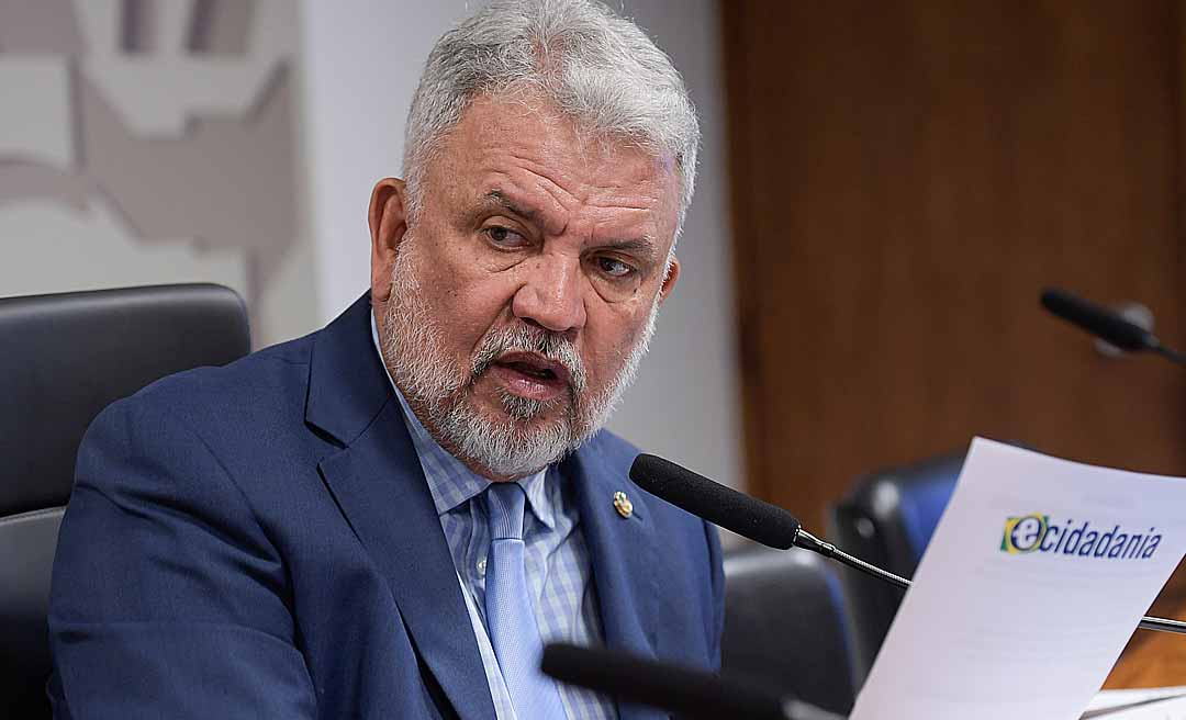 Petecão apresenta relatório da Educação e Cultura para a Lei Orçamentária de 2025, e garante para a Ufac R$ 30 milhões extras